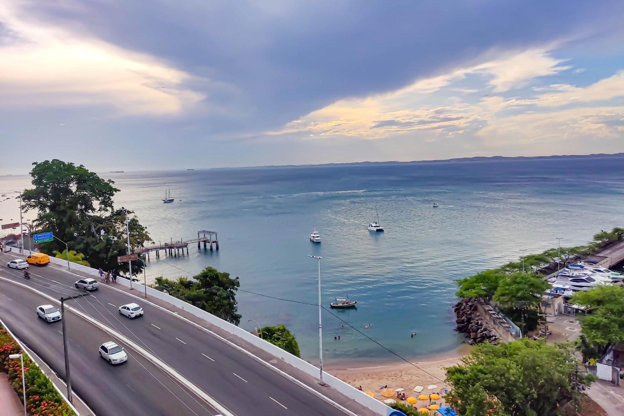 Cloc Marina Vista Mar P/ A Baia De Todos Os Santos Apartment Salvador Bagian luar foto
